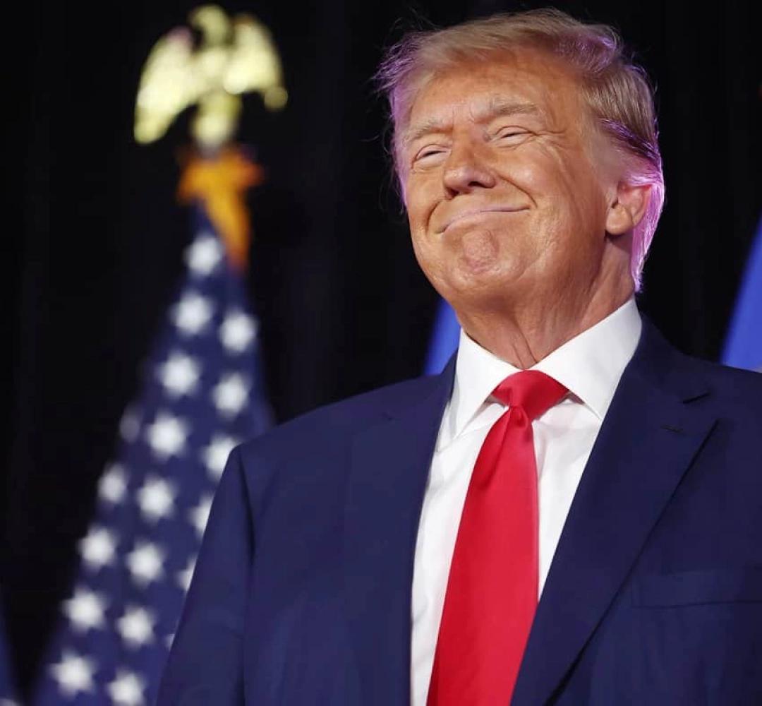 Đảng Dân chủ tố Trump “rao bán Nhà Trắng” qua bữa tiệc memecoin